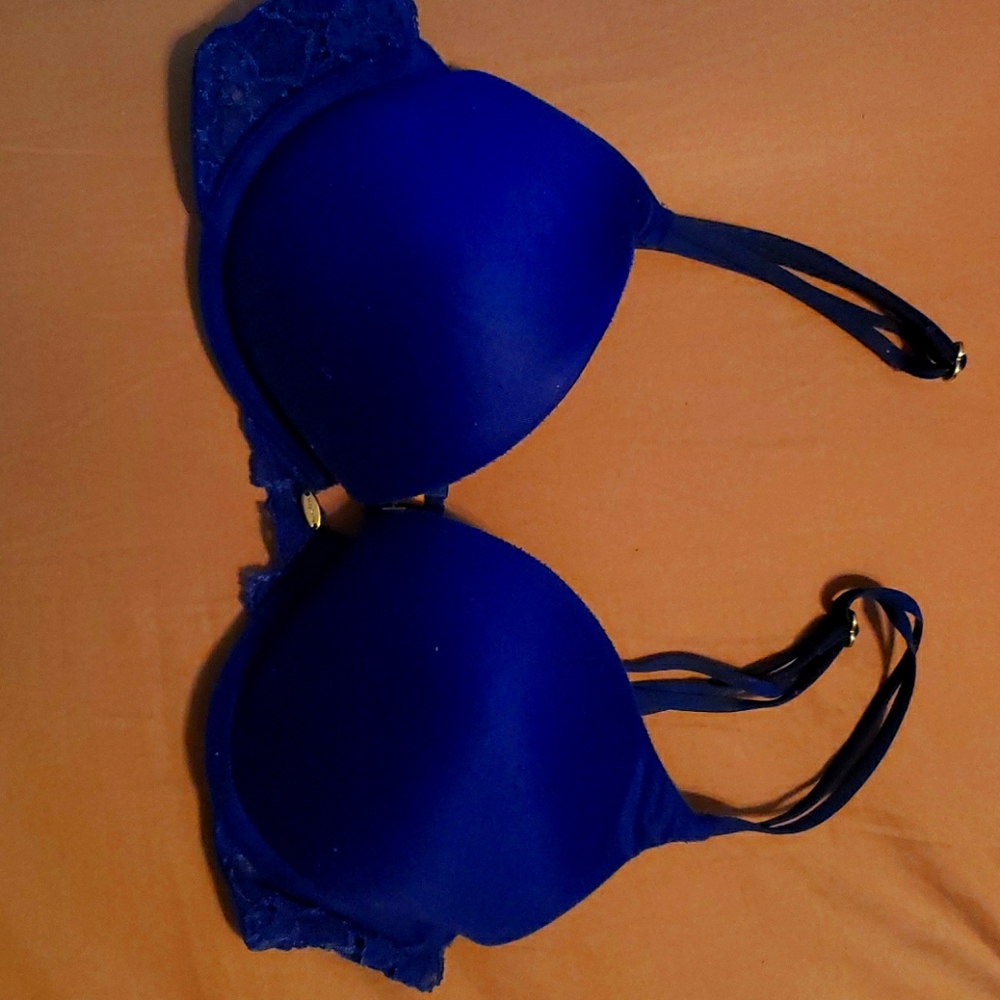 Very Sexy by Victoria s Secret 34B